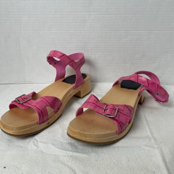 Swedish Hasbeens Embossed Pink Clog Sandal Low Heel Adj Ankle Strap - Picture 3 of 9